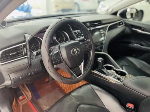Toyota Camry 2019 - Gía 890 Triệu Đồng 