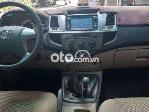 Toyota Hilux  G sx 2011 số sàn máy dầu 2 cầu xe gia lai 2011 - Hilux G sx 2011 số sàn máy dầu 2 cầu xe gia lai