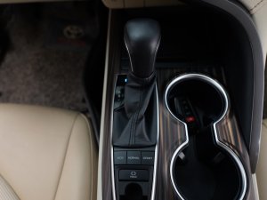 Toyota Camry 2019 - Xe gia đình, hỗ trợ vay