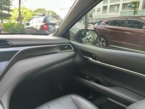 Toyota Camry 2020 - Giá 965 triệu