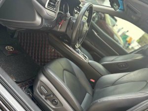 Toyota Camry 2020 - Giá 965 triệu