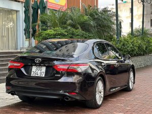 Toyota Camry 2020 - Giá 965 triệu
