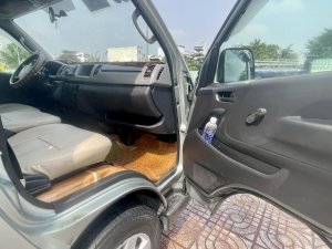 Toyota Hiace 2011 - 16 chỗ máy xăng