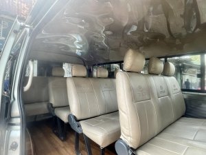 Toyota Hiace 2011 - 16 chỗ máy xăng