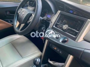 Toyota Innova cần bán xe gia đình 2017 - cần bán xe gia đình