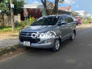Toyota Innova cần bán xe gia đình 2017 - cần bán xe gia đình
