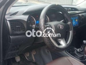 Toyota Hilux   2015 số sàn một cầu,xe zin 2015 - Toyota Hilux 2015 số sàn một cầu,xe zin