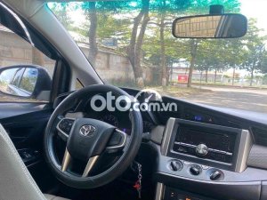 Toyota Innova cần bán xe gia đình 2017 - cần bán xe gia đình