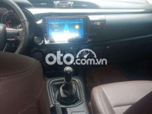 Toyota Hilux   2015 số sàn một cầu,xe zin 2015 - Toyota Hilux 2015 số sàn một cầu,xe zin