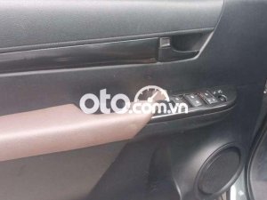 Toyota Hilux   2015 số sàn một cầu,xe zin 2015 - Toyota Hilux 2015 số sàn một cầu,xe zin