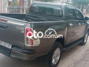 Toyota Hilux   2015 số sàn một cầu,xe zin 2015 - Toyota Hilux 2015 số sàn một cầu,xe zin