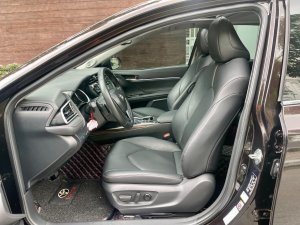 Toyota Camry 2020 - Màu đen