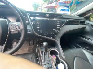 Toyota Camry 2020 - Bán Toyota Camry 2.5Q Model 2020