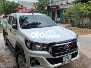 Toyota Hilux xe nắp thùng thấp camera đề nỏi sattop ghế da 2020 - xe nắp thùng thấp camera đề nỏi sattop ghế da