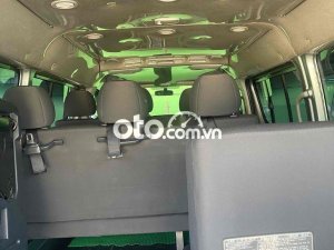 Toyota Hiace ko xài cần bán 2011 - ko xài cần bán