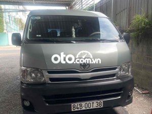 Toyota Hiace ko xài cần bán 2011 - ko xài cần bán