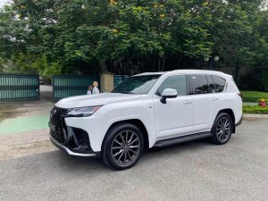 Toyota Land Cruiser Lexus LX600 Fsport 2023 - Bán Lexus LX600 Fsport sản xuất 2023, xe giao ngay.
