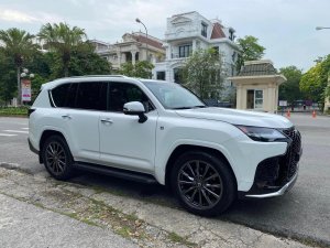 Toyota Land Cruiser Lexus LX600 Fsport 2023 - Bán Lexus LX600 Fsport sản xuất 2023, xe giao ngay.
