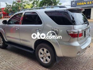 Toyota Fortuner   2010. 2 CẦU, MÁY XĂNG, SỐ TỰ ĐỘNG. 2010 - TOYOTA FORTUNER 2010. 2 CẦU, MÁY XĂNG, SỐ TỰ ĐỘNG.