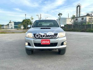 Toyota Hilux  2014 số sàn 1 cầu cực đẹp lốp theo xe 2014 - Hilux 2014 số sàn 1 cầu cực đẹp lốp theo xe