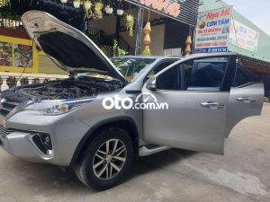 Toyota Fortuner Xe  2017 số tự động màu bạc nhập Indo 2017 - Xe Fortuner 2017 số tự động màu bạc nhập Indo
