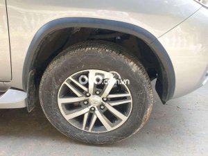 Toyota Fortuner Xe  2017 số tự động màu bạc nhập Indo 2017 - Xe Fortuner 2017 số tự động màu bạc nhập Indo