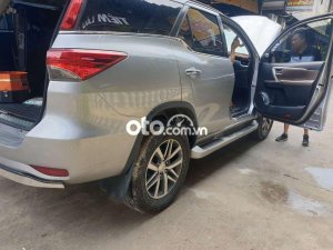 Toyota Fortuner Xe  2017 số tự động màu bạc nhập Indo 2017 - Xe Fortuner 2017 số tự động màu bạc nhập Indo