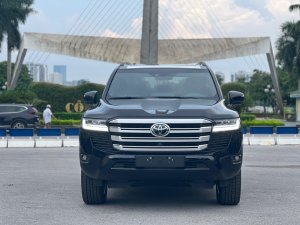 Toyota Land Cruiser LC300 2023 - Bán Toyota Land Cruiser 3.5 màu đen/ kem, sản xuất 2023, xe giao ngay.