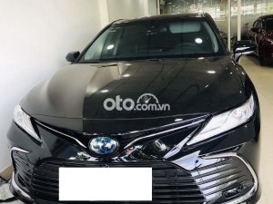 Toyota Camry Bán xe   Hybrid 2022 siêu lướt 2022 - Bán xe Toyota Camry Hybrid 2022 siêu lướt