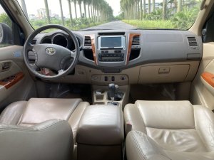 Toyota Fortuner 2011 - Máy xăng 2.7 số tự động 2 cầu nguyên bản chất lượng tuyệt vời.