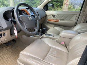 Toyota Fortuner 2011 - Máy xăng 2.7 số tự động 2 cầu nguyên bản chất lượng tuyệt vời.
