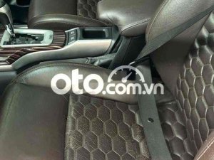 Toyota Fortuner bán  2017 máy xăng số tự động 2017 - bán fortuner 2017 máy xăng số tự động