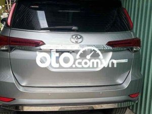 Toyota Fortuner bán  2017 máy xăng số tự động 2017 - bán fortuner 2017 máy xăng số tự động