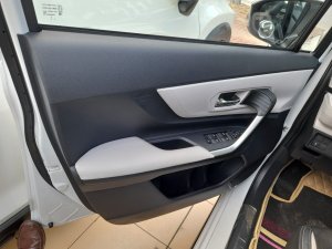 Toyota Veloz 2022 - Xe cá nhân 1 chủ từ mới
