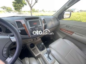 Toyota Fortuner Cần bán   máy xăng số tự động 2011 - Cần bán Toyota fortuner máy xăng số tự động