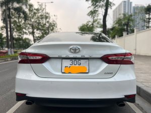 Toyota Camry 2020 - xe cá nhân 1 chủ từ mới 