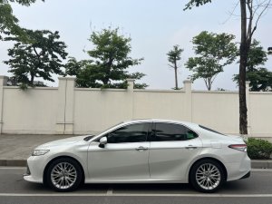 Toyota Camry 2020 - xe cá nhân 1 chủ từ mới 