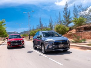 Toyota Corolla Cross 2023 - Xe đủ màu giao ngay chỉ từ 250 triệu kèm nhiều ưu đãi phụ kiện hấp dẫn duy nhất trong tháng 7