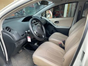 Toyota Yaris 2010 - Odo 11 vạn