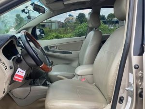Toyota Innova 2.0E 2015 - Toyota Innova 2.0 E 2015 số sàn, màu xám
