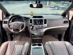 Toyota Sienna 2010 - Xe đẹp, biển Hà Nội