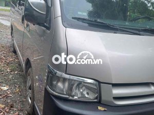 Toyota Hiace  hia bán tải 2005 . 6 chô . 850kg , máy dầu 2005 - toyota hia bán tải 2005 . 6 chô . 850kg , máy dầu