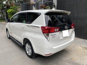 Toyota Innova 2.0E 2019 - Cần bán xe Toyota Innova 2019, số sàn, màu trắng.