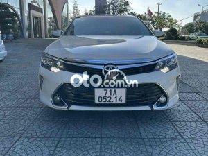 Toyota Camry cần bán   2018 xe gia đình 2.0 2018 - cần bán toyota camry 2018 xe gia đình 2.0