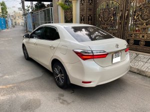 Toyota Corolla Altis 1.8AT 2019 - Bán xe TOYOTA Altis 2019 1.8AT full trắng xe đẹp ít sử dụng không lỗi lầm 
