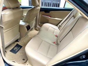 Toyota Camry 2.4G 2013 - Cần bán xe Toyota Camry 2014, bản 2.5G màu đen.