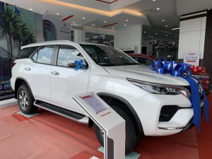Toyota Fortuner 2023 - Xe có sẵn tại đại lý - chỉ còn 1 chiếc giao ngay