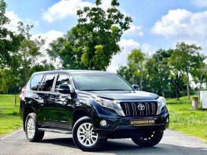 Toyota Land Cruiser Prado 2017 - Form mới nhìn rất khoẻ và cứng cáp