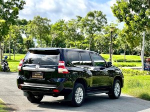 Toyota Land Cruiser Prado 2017 - Form mới nhìn rất khoẻ và cứng cáp