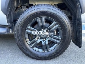 Toyota Hilux Ban  full đồ chơi 2021 - Ban hilux full đồ chơi